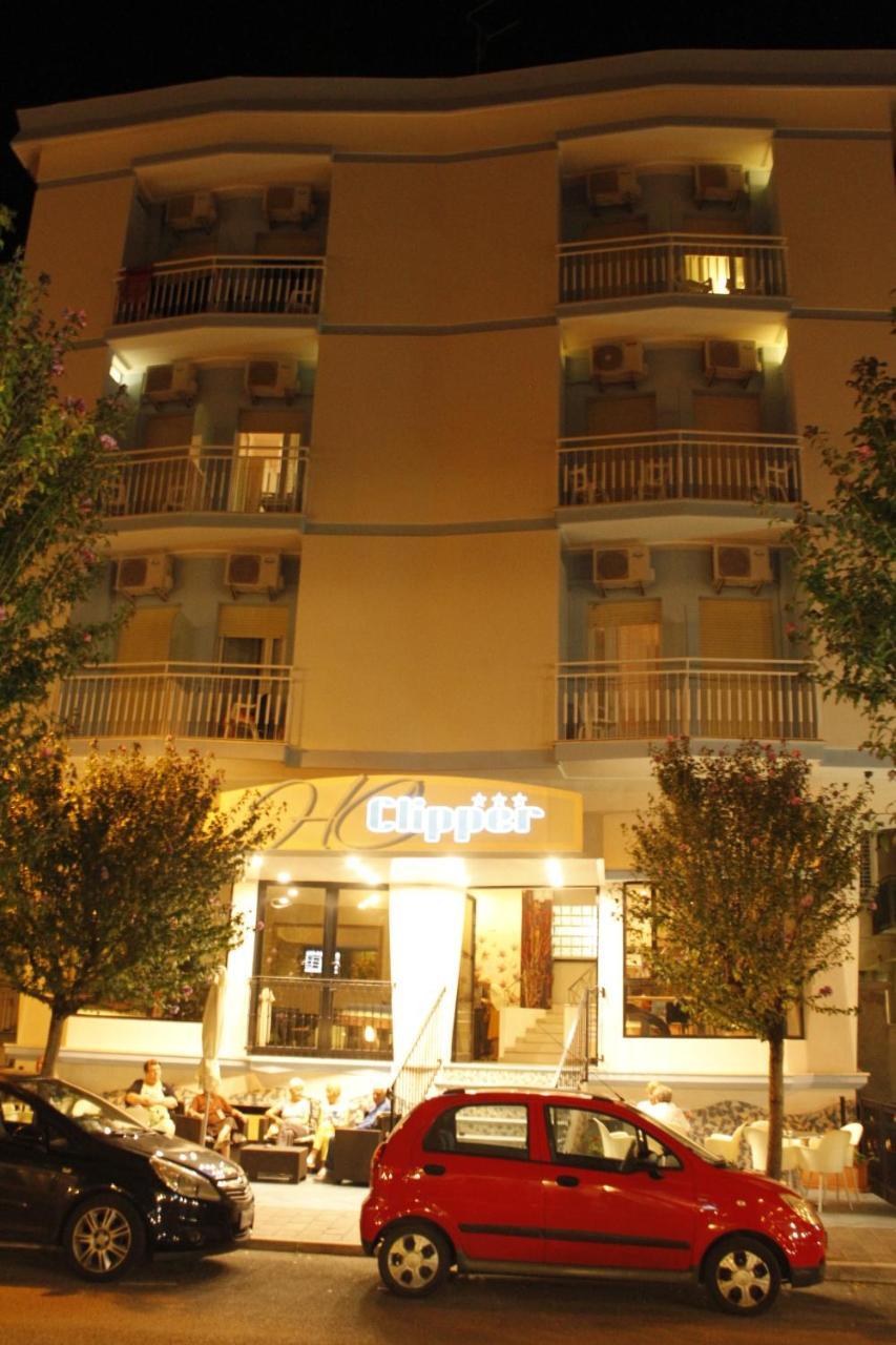 Hotel Clipper Cattolica Bagian luar foto